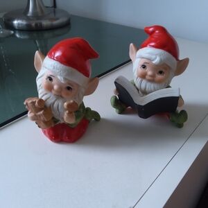 Set of 2 Vintage Homco Christmas Elves, Book Reader And Shoemaker Style 5406